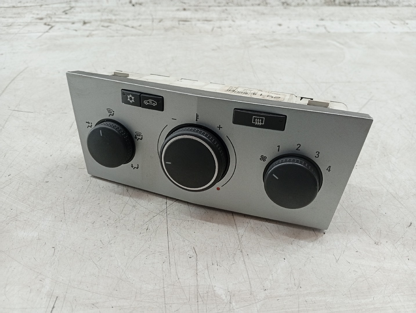 Comando Climatizaçao / Sofagem OPEL ASTRA H GTC (A04) | 05 - 10