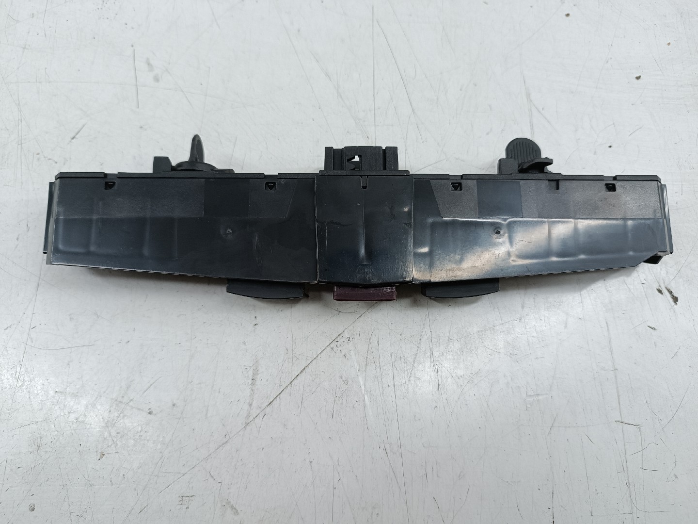 Conjunto de botões do tablier OPEL ASTRA H GTC (A04) | 05 - 10 Imagem-2