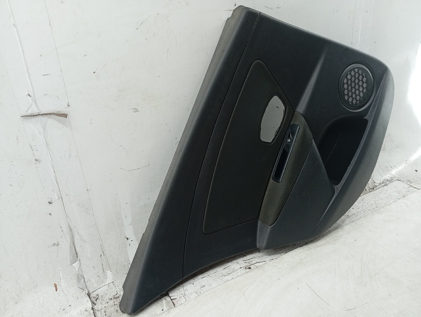 Quartela de porta trás esquerda RENAULT MEGANE III Grandtour (KZ0/1) | 08 -  Imagem-5