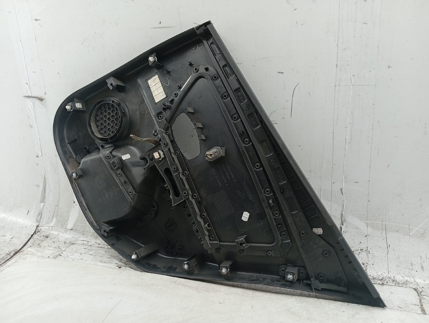 Quartela de porta trás esquerda RENAULT MEGANE III Grandtour (KZ0/1) | 08 -  Imagem-2