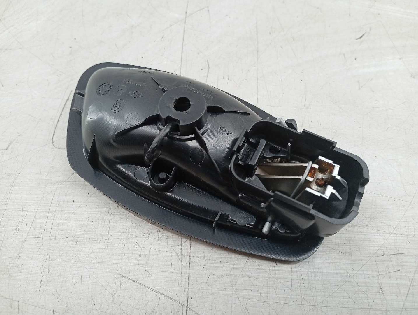 Puxador interior de porta traseira esquerda RENAULT MEGANE III Grandtour (KZ0/1) | 08 -  Imagem-3