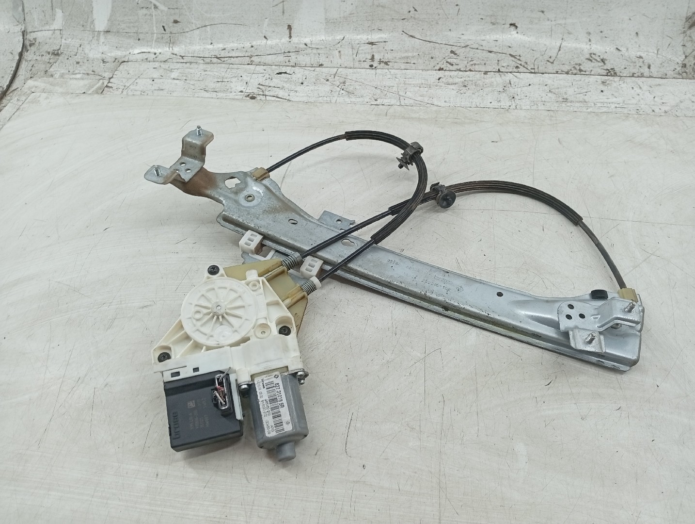 Motor e elevador de vidro trás esquerdo RENAULT MEGANE III Grandtour (KZ0/1) | 08 -  Imagem-3