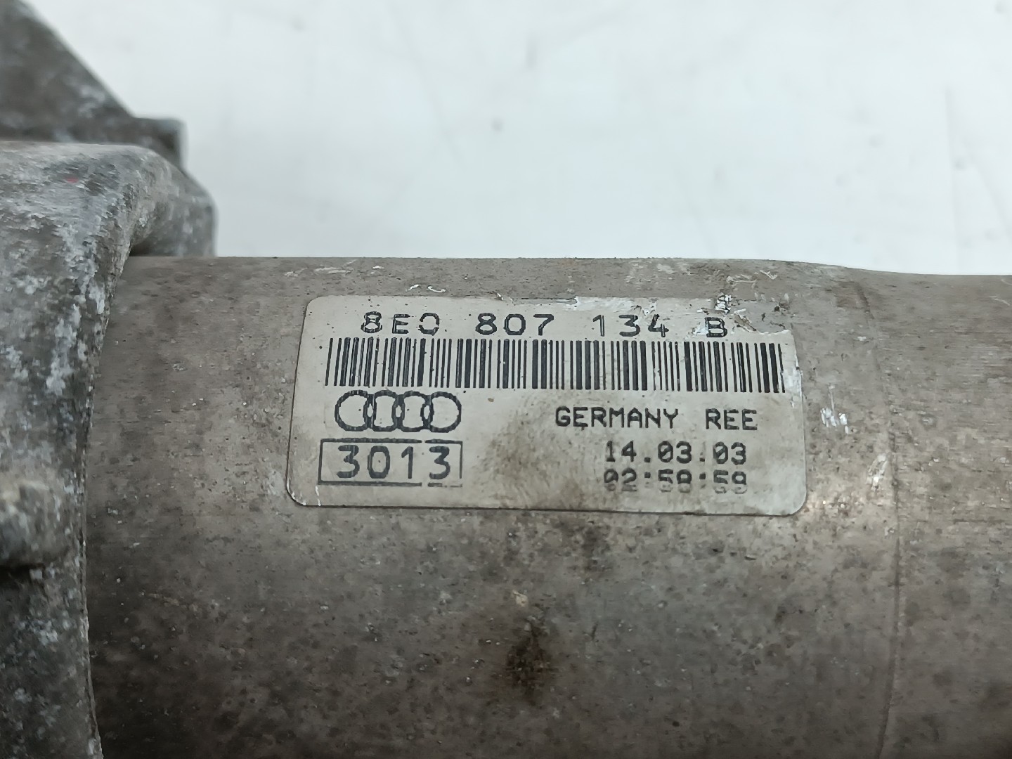 Suporte de reforço AUDI A4 (8E2, B6) | 00 - 05 Imagem-1