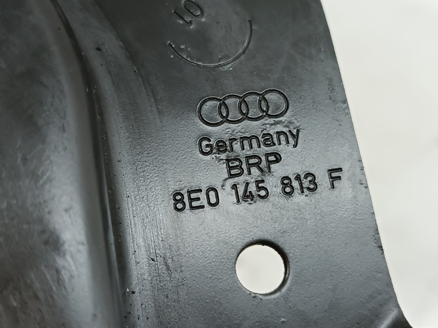 Suporte de intercooler AUDI A4 (8E2, B6) | 00 - 05 Imagem-1