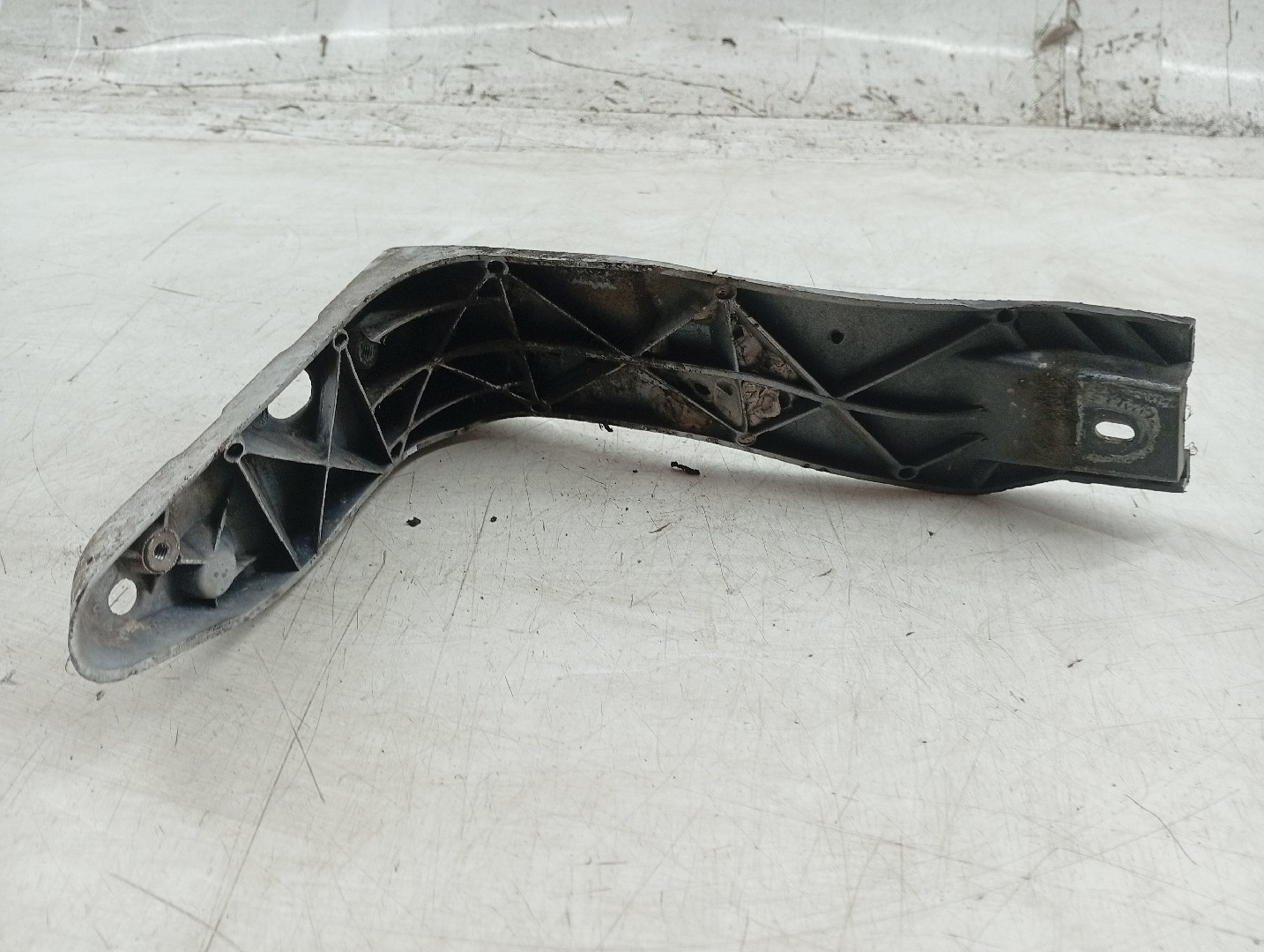 Guia de para-choques AUDI A4 Avant (8E5, B6) | 00 - 05 Imagem-3