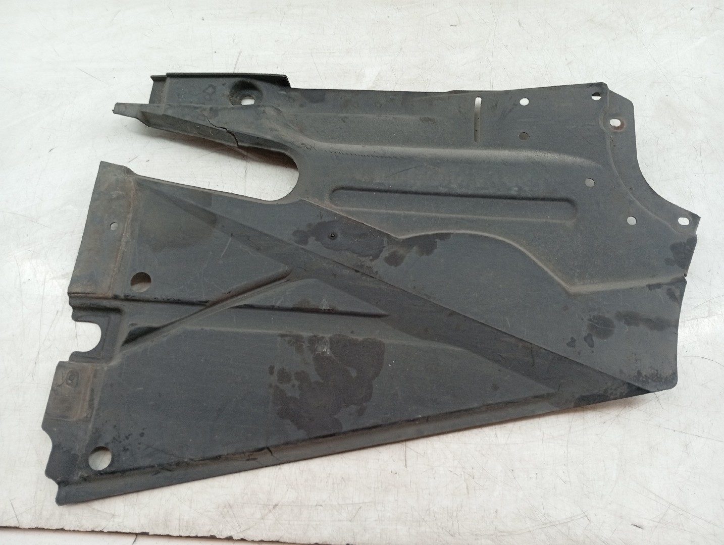 Proteção inferior de carroçaria AUDI A4 Avant (8ED, B7) | 04 - 08 Imagem-3