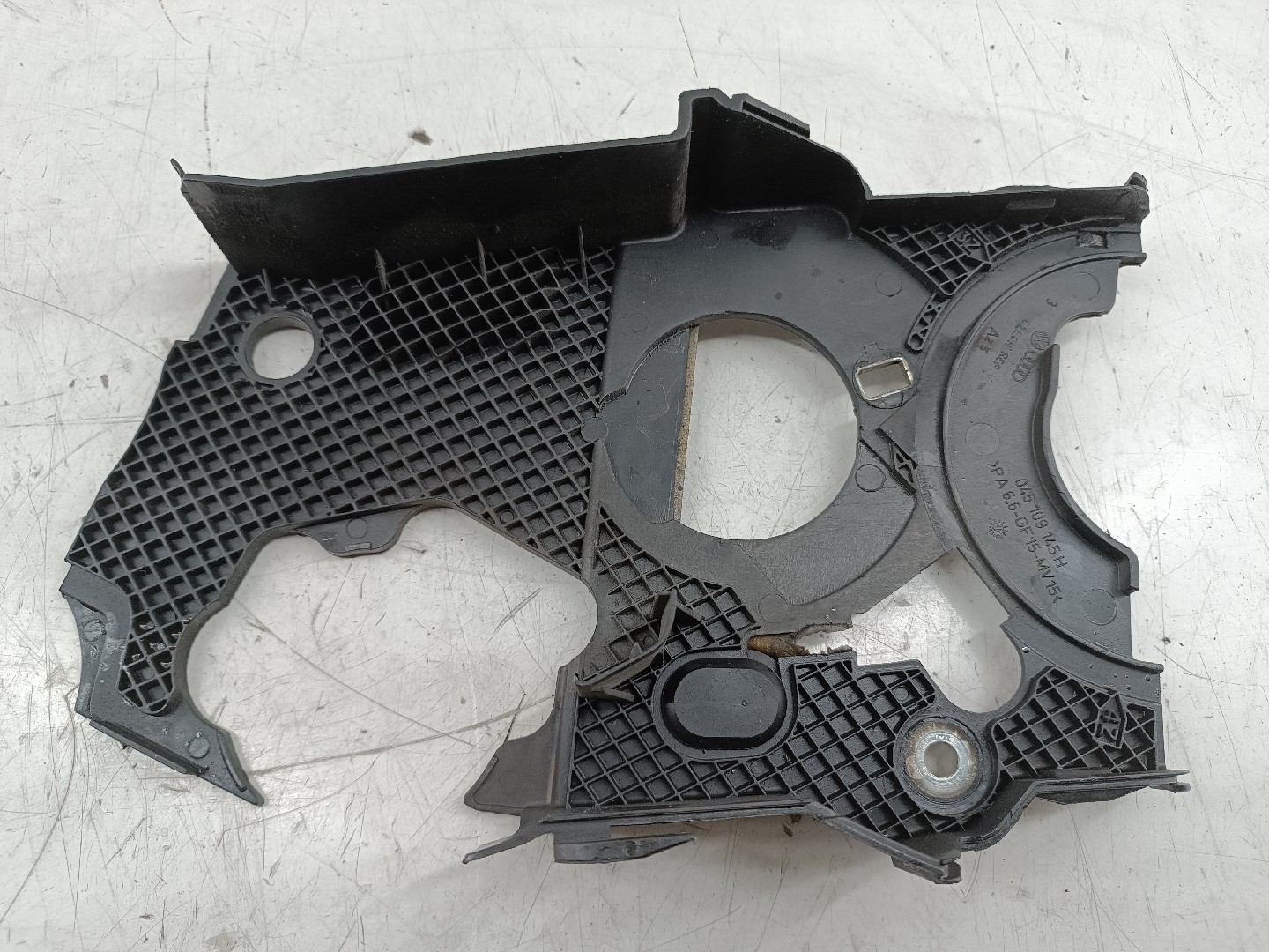 Tampa de plástico da correia do alternador AUDI A3 (8P1) | 03 - 13 Imagem-2