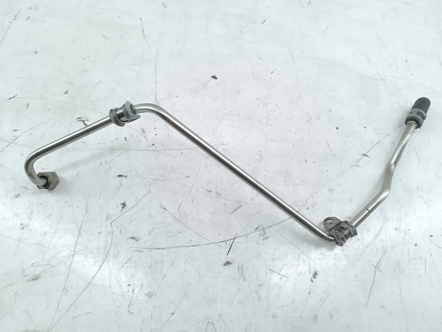 Tubo de alimentação de óleo para Turbo AUDI A3 (8P1) | 03 - 13 Imagem-3