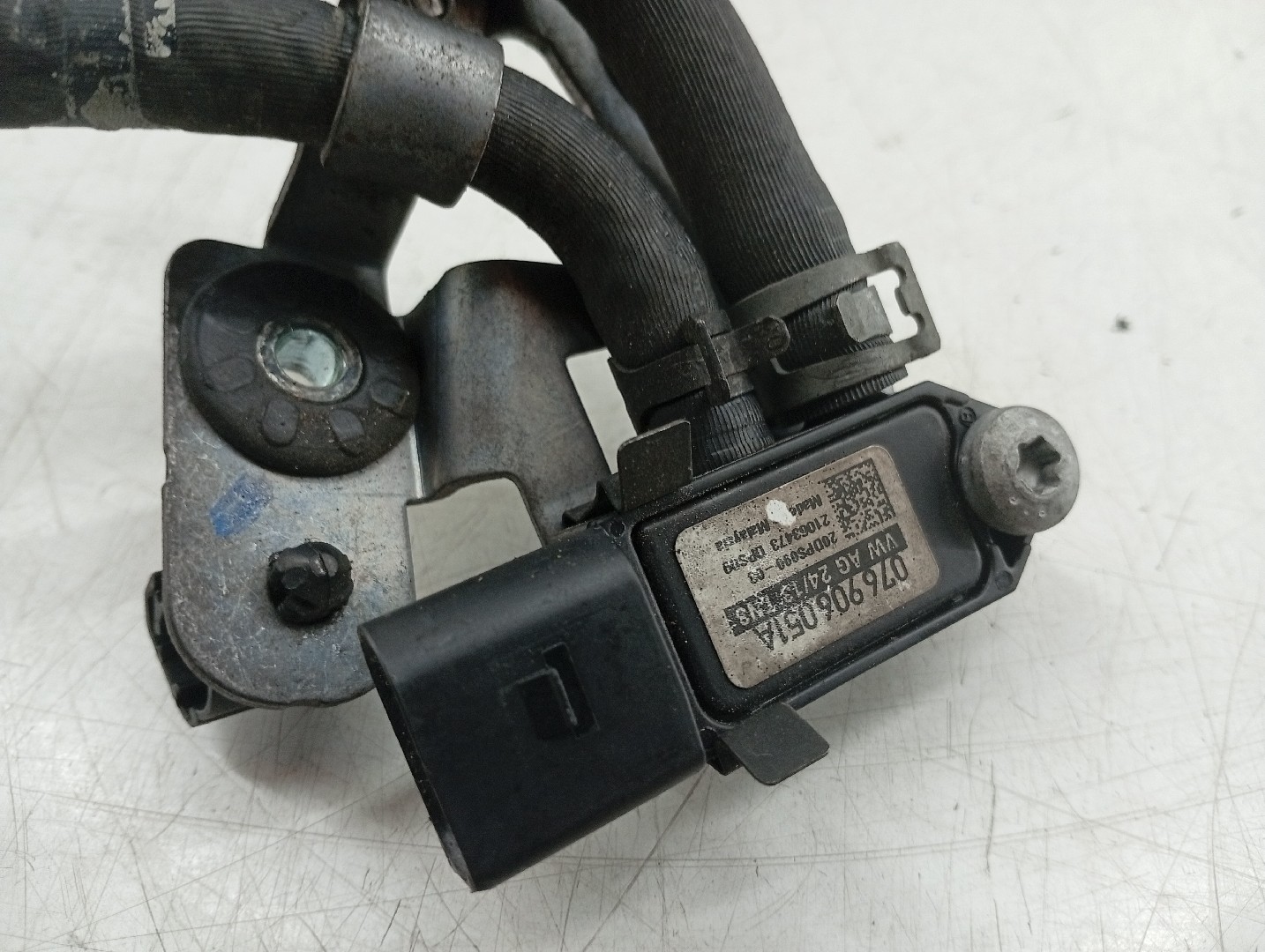 Sensor de pressão de gases de escape AUDI A3 (8P1) | 03 - 13 Imagem-5