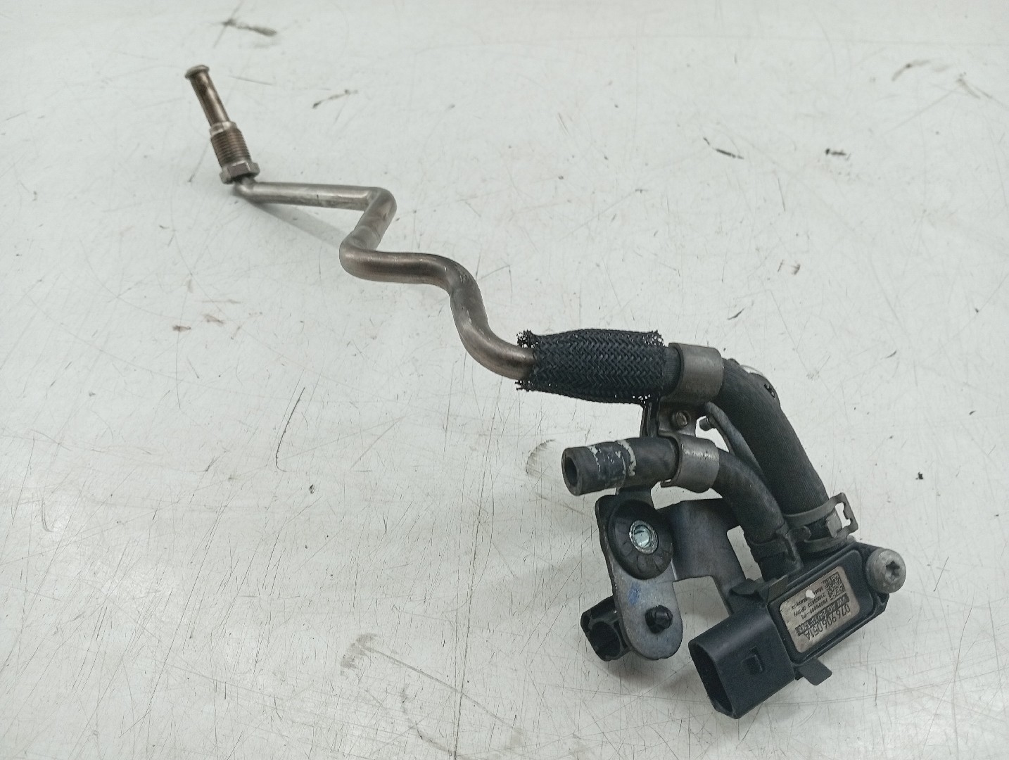 Sensor de pressão de gases de escape AUDI A3 (8P1) | 03 - 13 Imagem-4