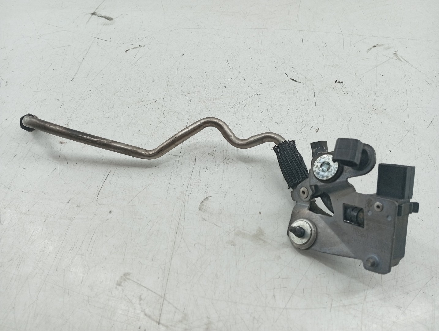 Sensor de pressão de gases de escape AUDI A3 (8P1) | 03 - 13 Imagem-3