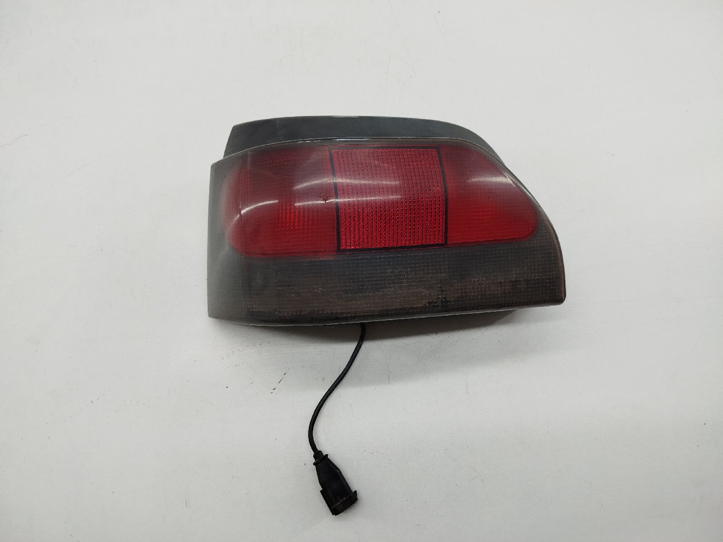 Farolim Stop Esquerdo RENAULT CLIO I (B/C57_, 5/357_) | 90 - 98