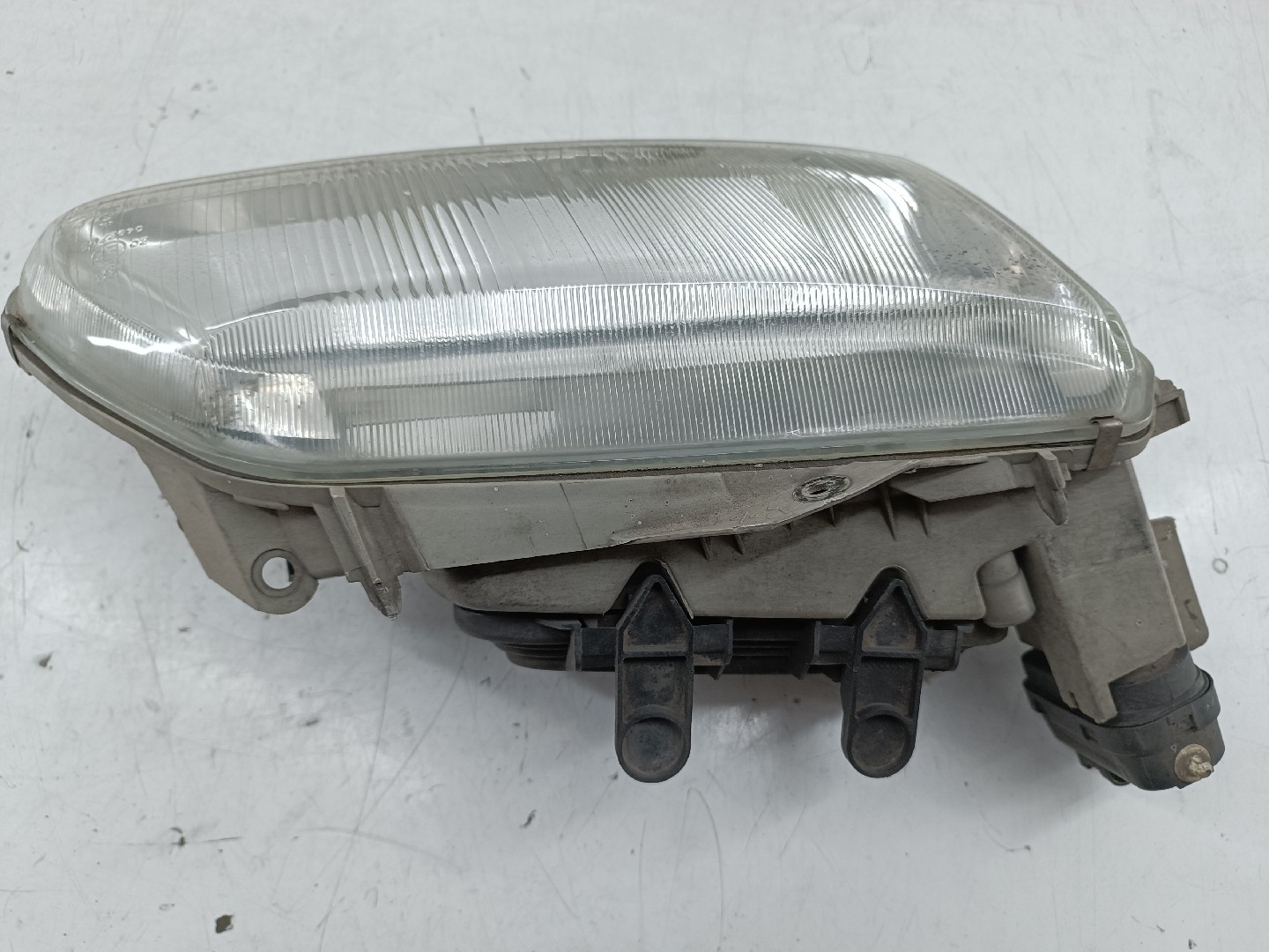 Ótica Direita RENAULT ESPACE III (JE0_) | 96 - 02 Imagem-3