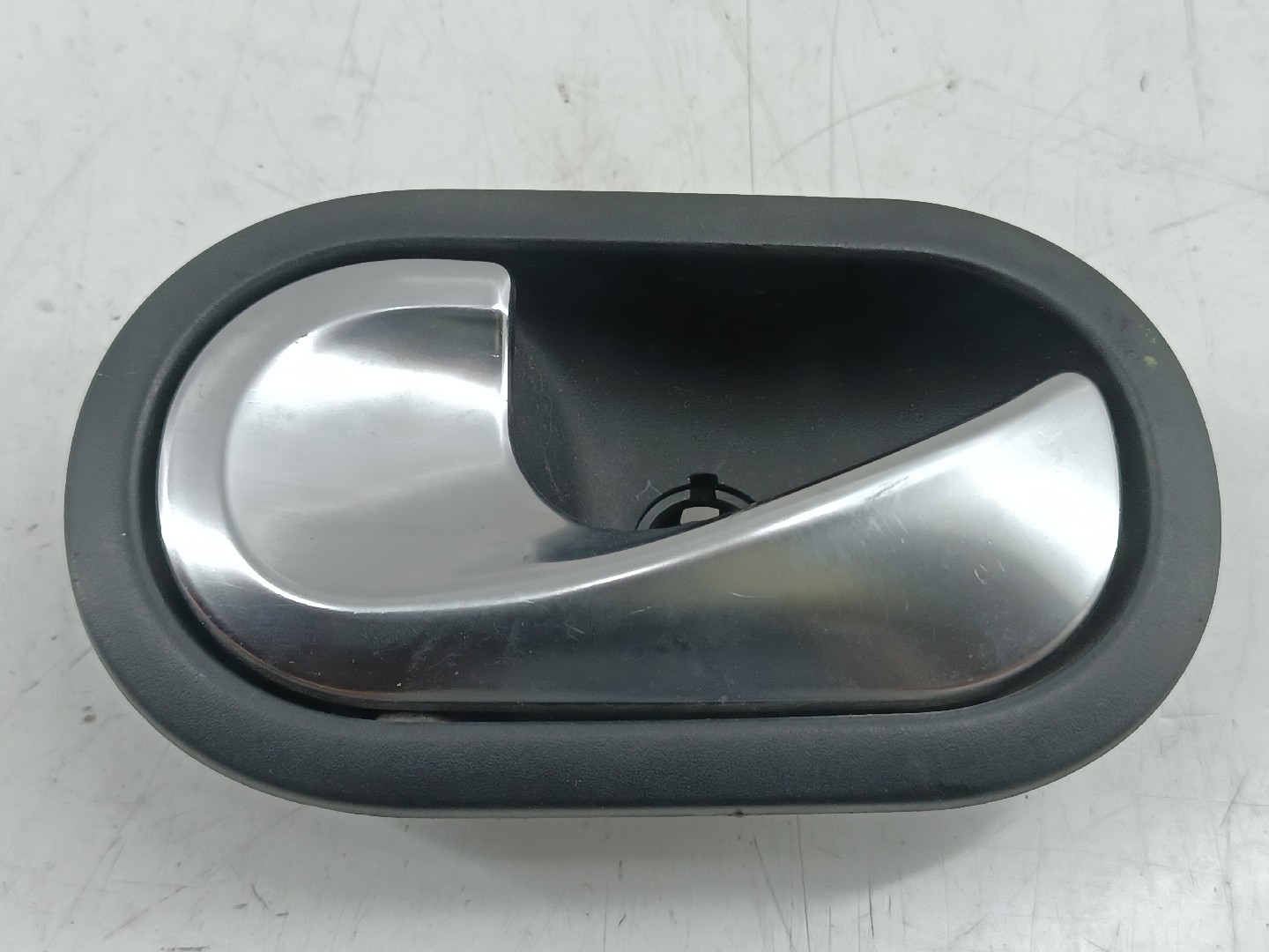 Puxador interior de porta frente esquerda SMART FORFOUR Hatchback (453) | 14 -  Imagem-4