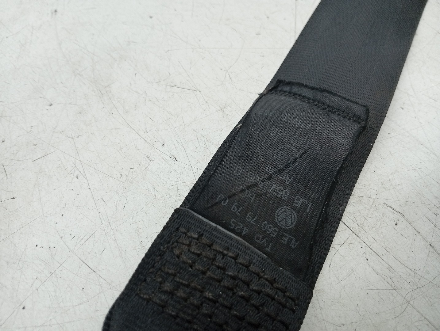 Cintos traseiros VOLKSWAGEN GOLF IV (1J1) | 97 - 07 Imagem-2