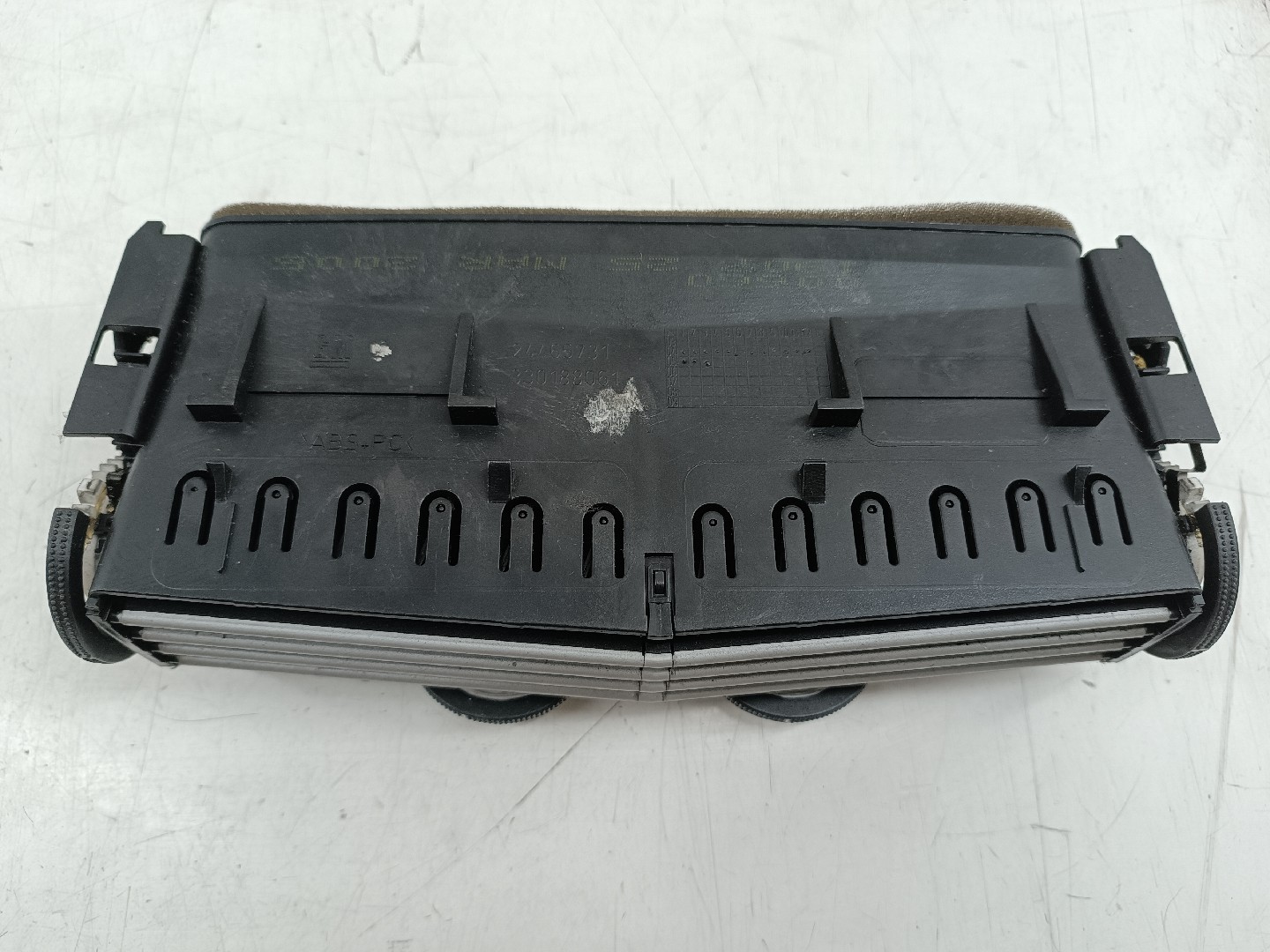 Difusor de ar central OPEL ASTRA H GTC (A04) | 05 - 10