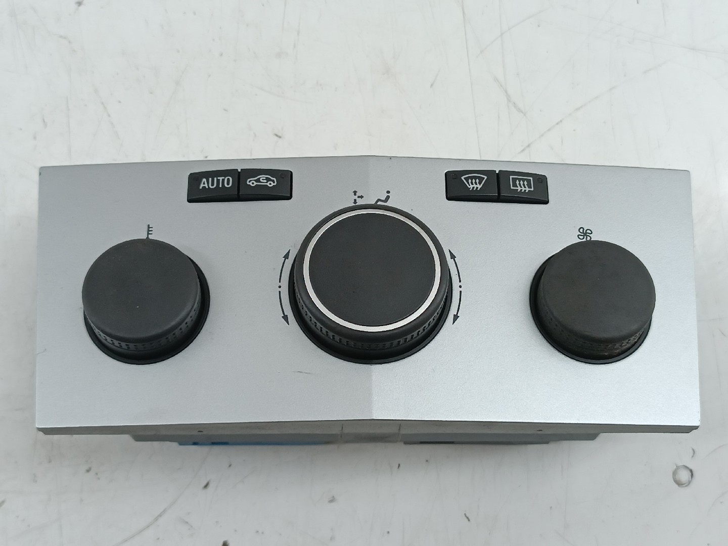 Comutador de Sofagem / Ar Condicionado OPEL ASTRA H GTC (A04) | 05 - 10 Imagem-3