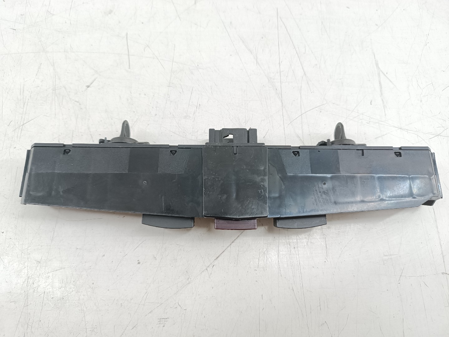 Conjunto de botões do tablier OPEL ASTRA H GTC (A04) | 05 - 10 Imagem-2