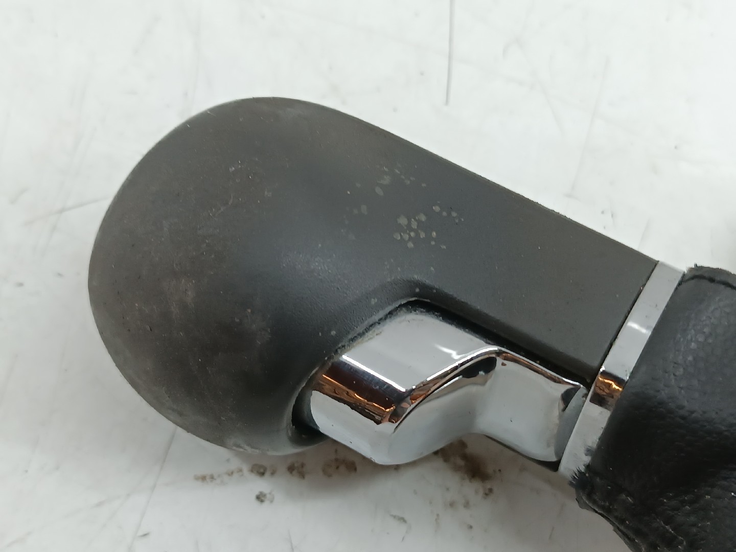 Moldura,manete e fole de mudanças OPEL ASTRA H GTC (A04) | 05 - 10 Imagem-4