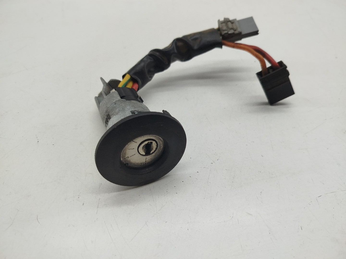 Canhão da ignição RENAULT CLIO I (B/C57_, 5/357_) | 90 - 98 Imagem-1