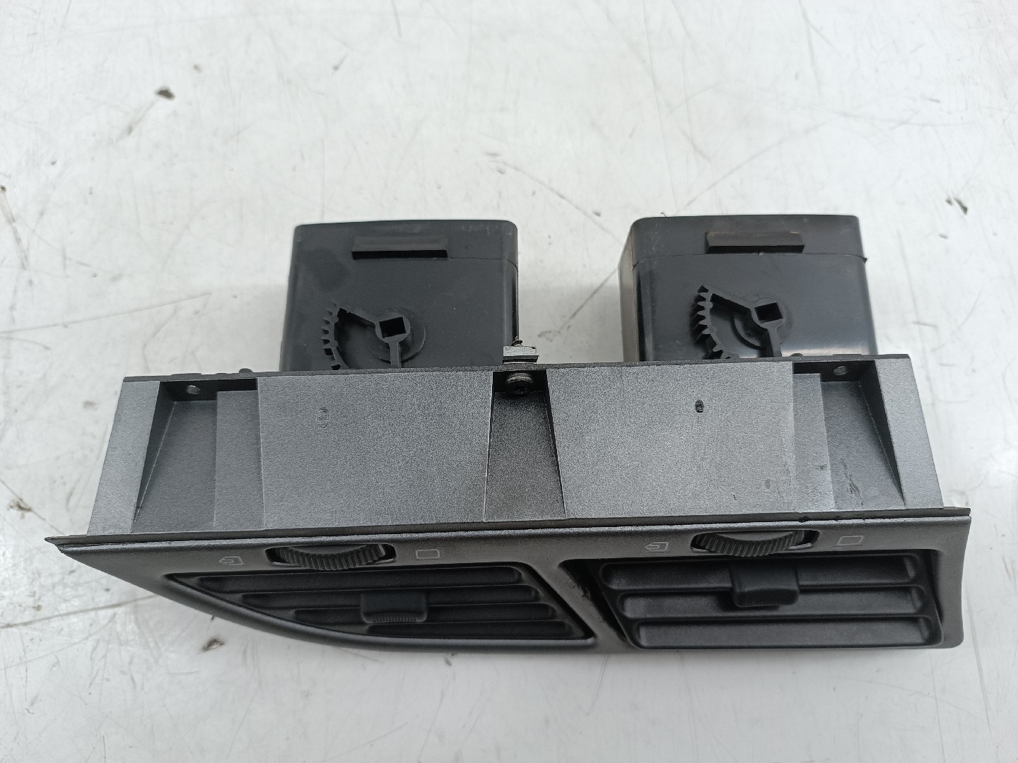 Difusor de ar central PEUGEOT 306 Caixa/Hatchback | 93 - 01 Imagem-4