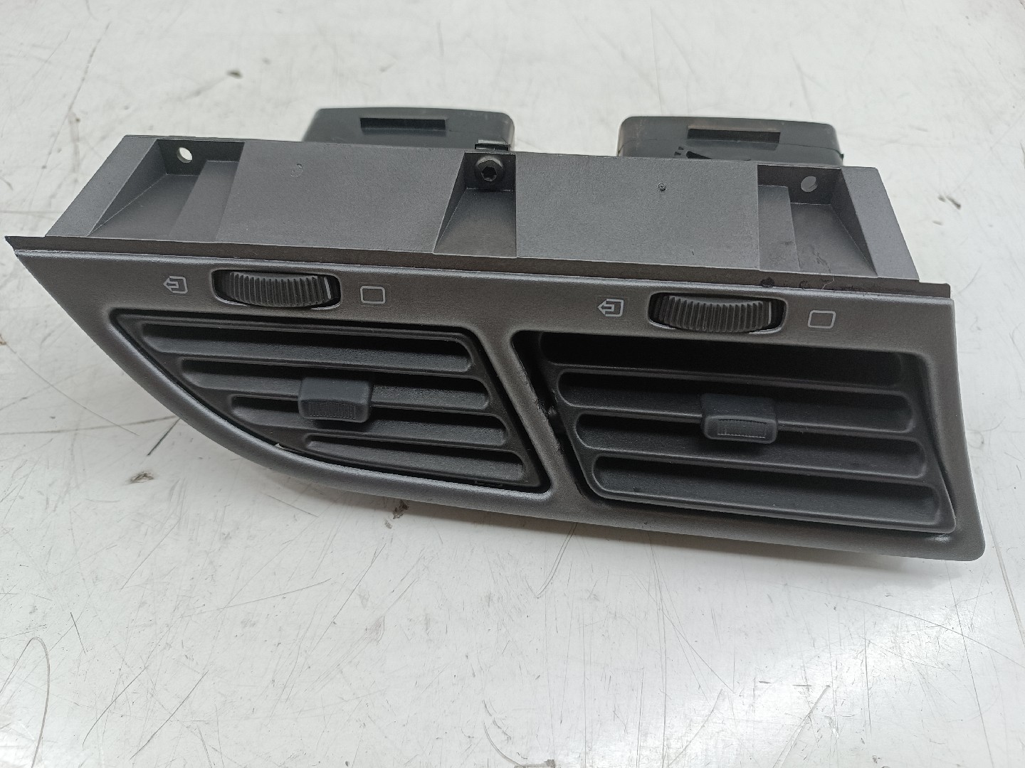 Difusor de ar central PEUGEOT 306 Caixa/Hatchback | 93 - 01 Imagem-5