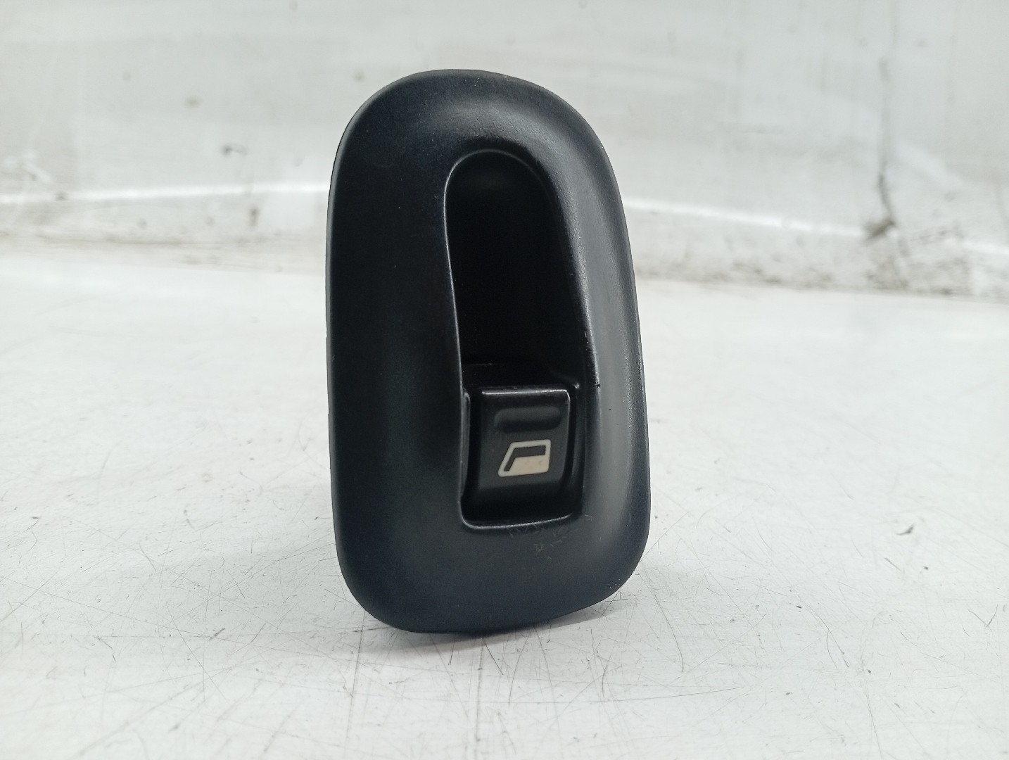 Comutador de vidro frente direito PEUGEOT 306 Caixa/Hatchback | 93 - 01 Imagem-4