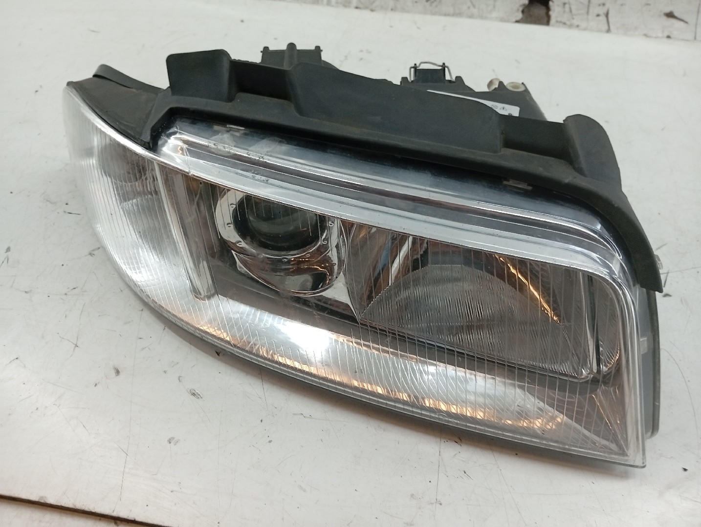 Ótica Direita AUDI A4 Avant (8D5, B5) | 94 - 02