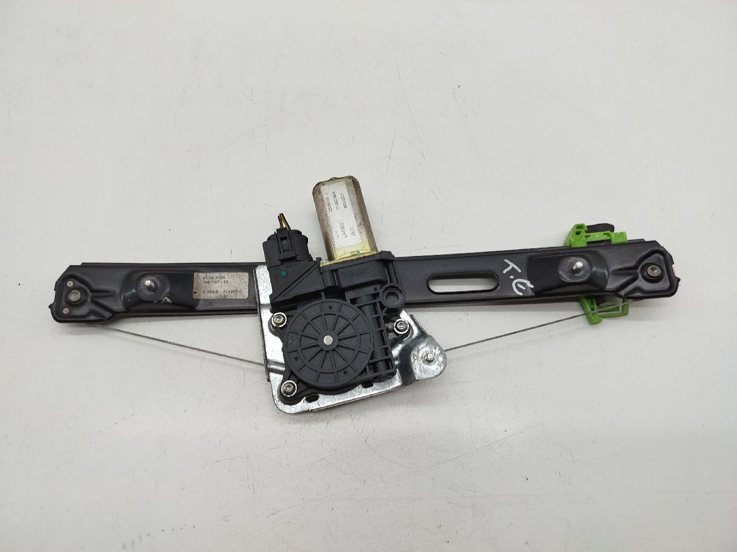 Motor e elevador de vidro trás esquerdo BMW 1 (E87) | 03 - 13