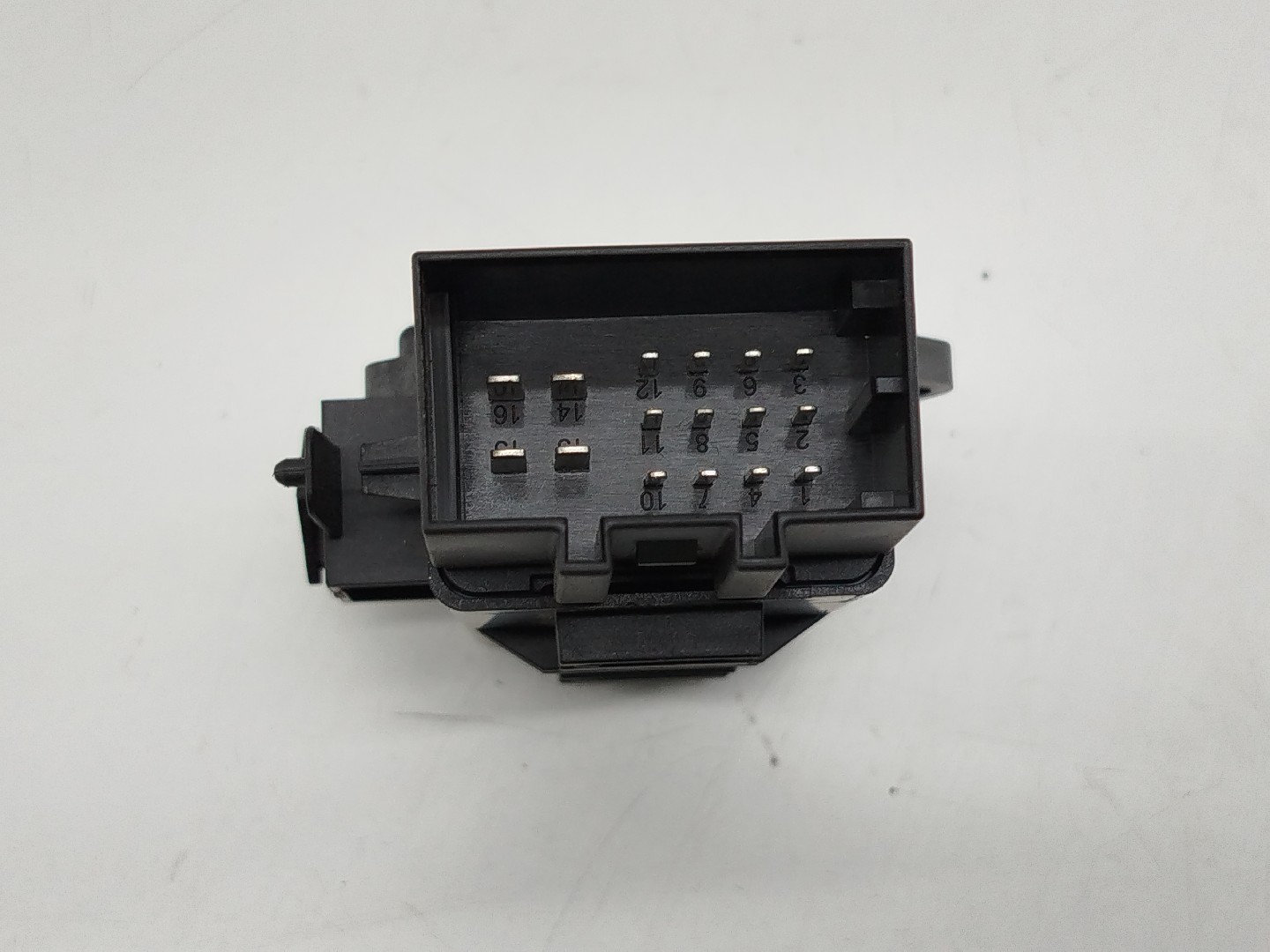 Módulo de controlo VOLKSWAGEN POLO (6R1, 6C1) | 09 -  Imagem-1