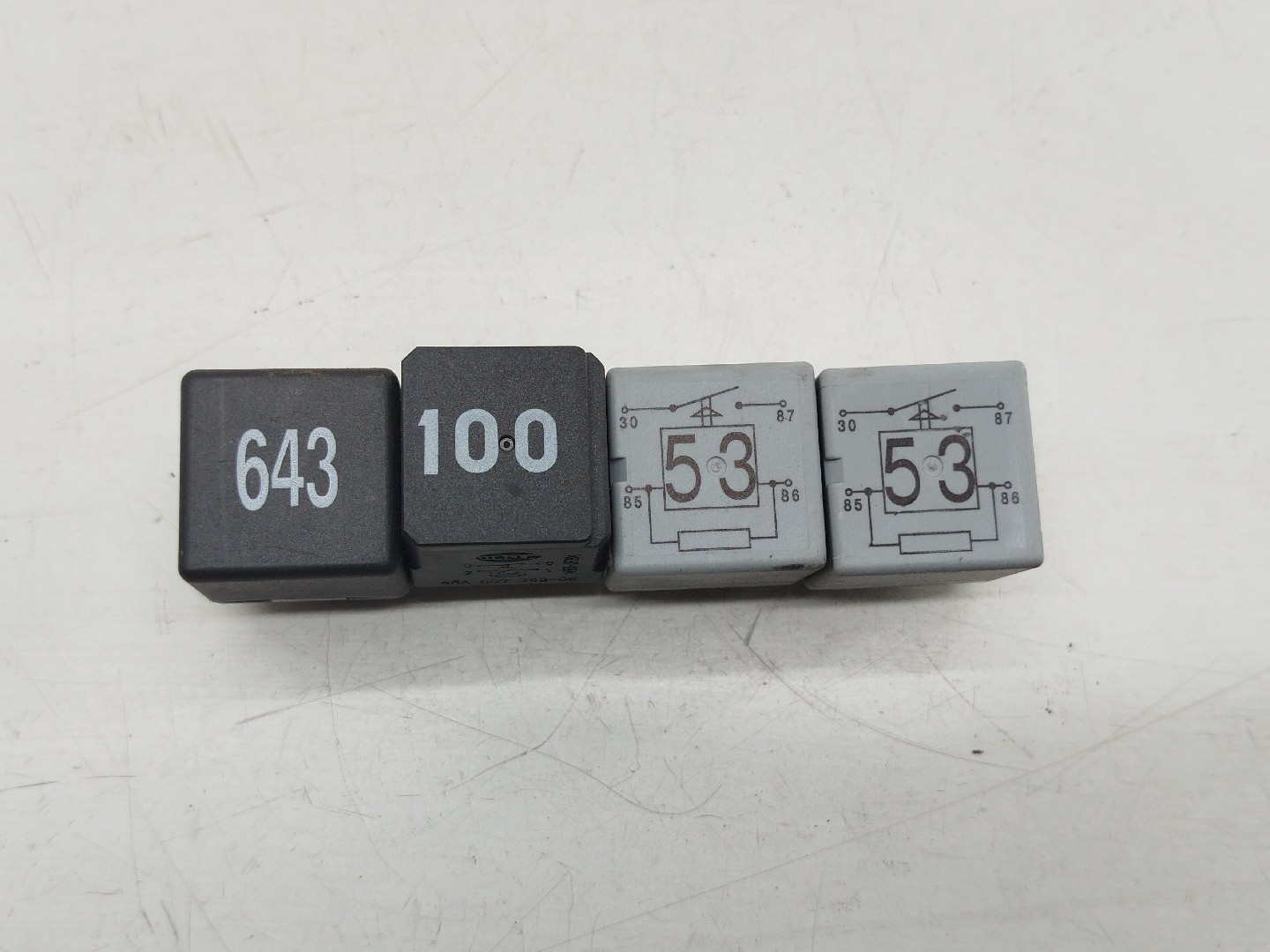 Relés VOLKSWAGEN POLO (6R1, 6C1) | 09 - 