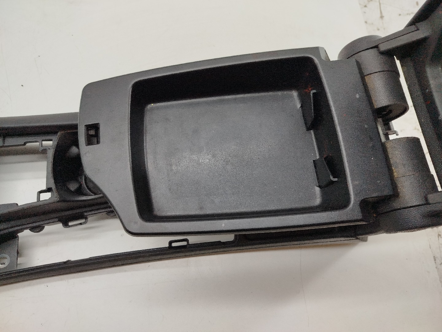 Consola de apoio de braço BMW 1 (E87) | 03 - 13 Imagem-2