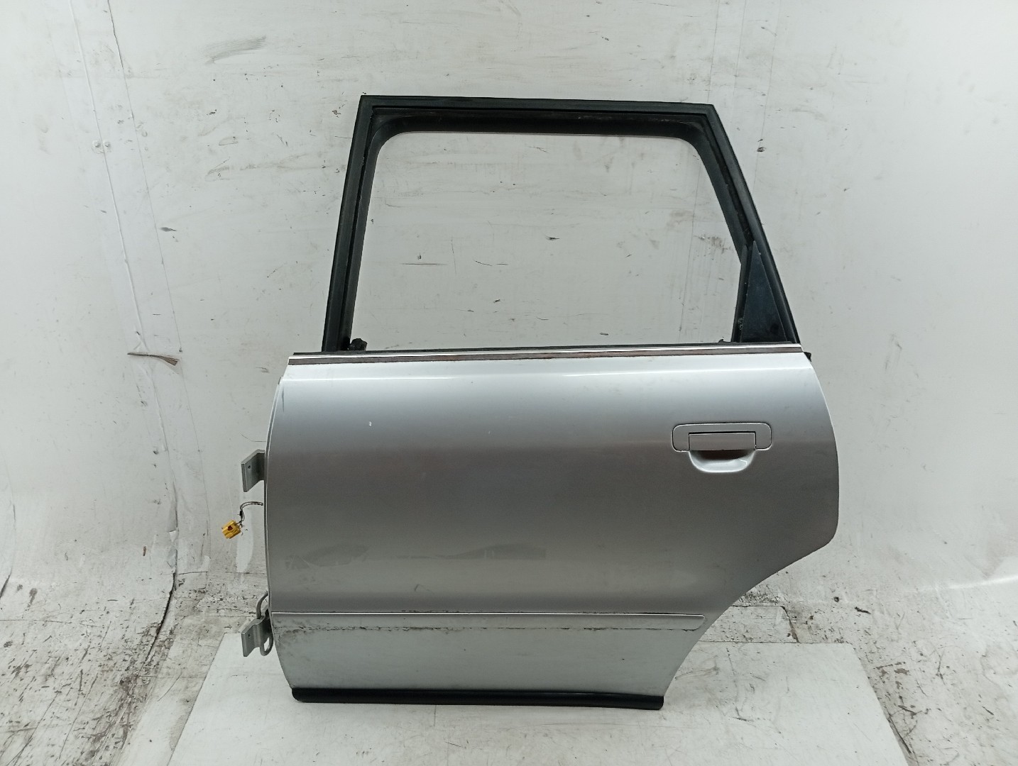 Porta Traseira Esquerda AUDI A4 Avant (8D5, B5) | 94 - 02 Imagem-3