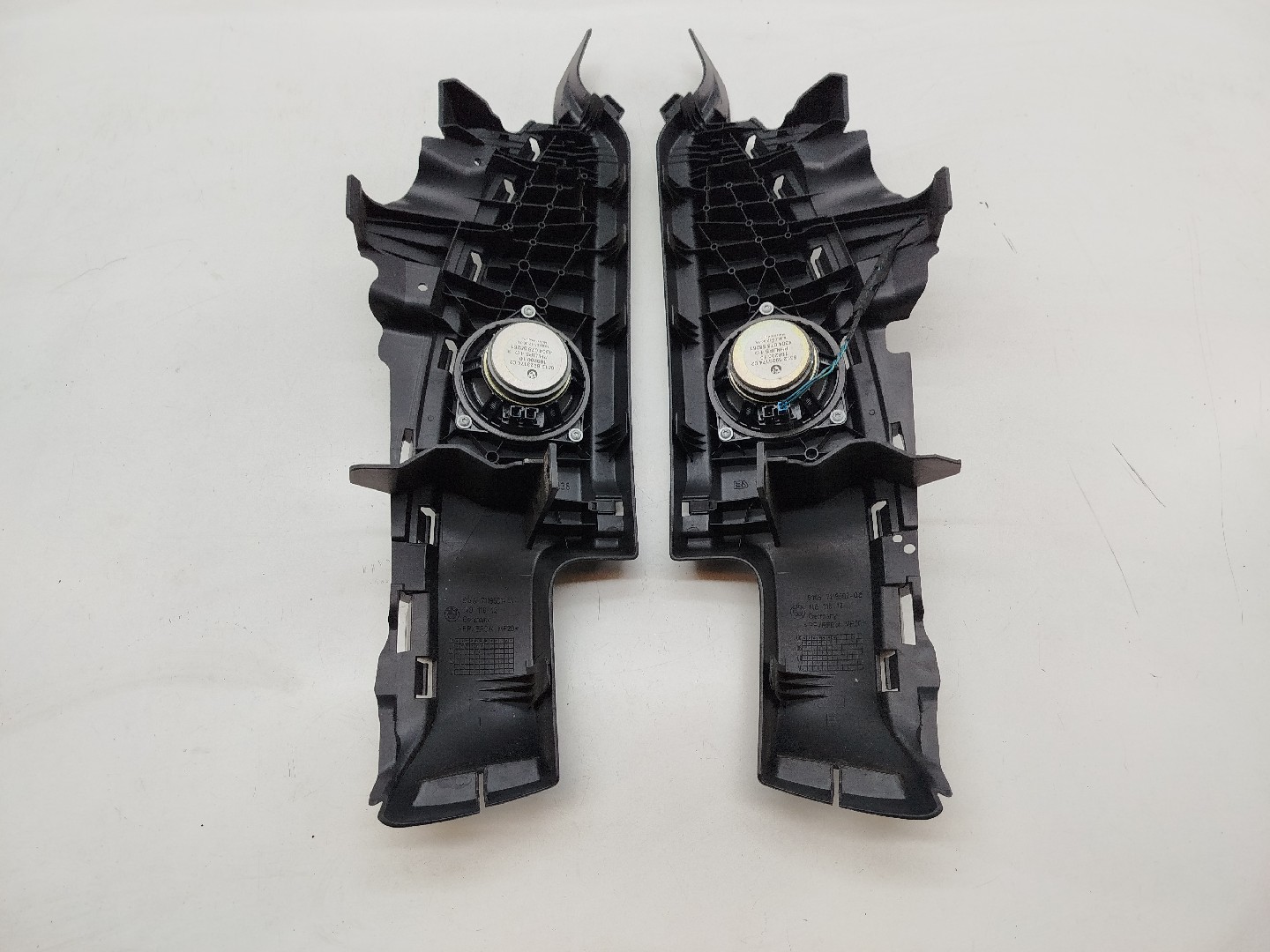 Acabamento esq/drt de mala(plásticos) BMW 1 (E87) | 03 - 13 Imagem-1