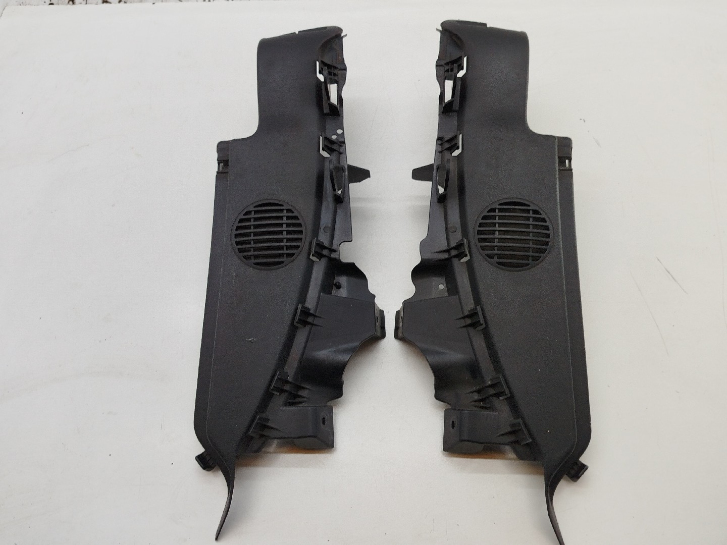 Acabamento esq/drt de mala(plásticos) BMW 1 (E87) | 03 - 13 Imagem-6