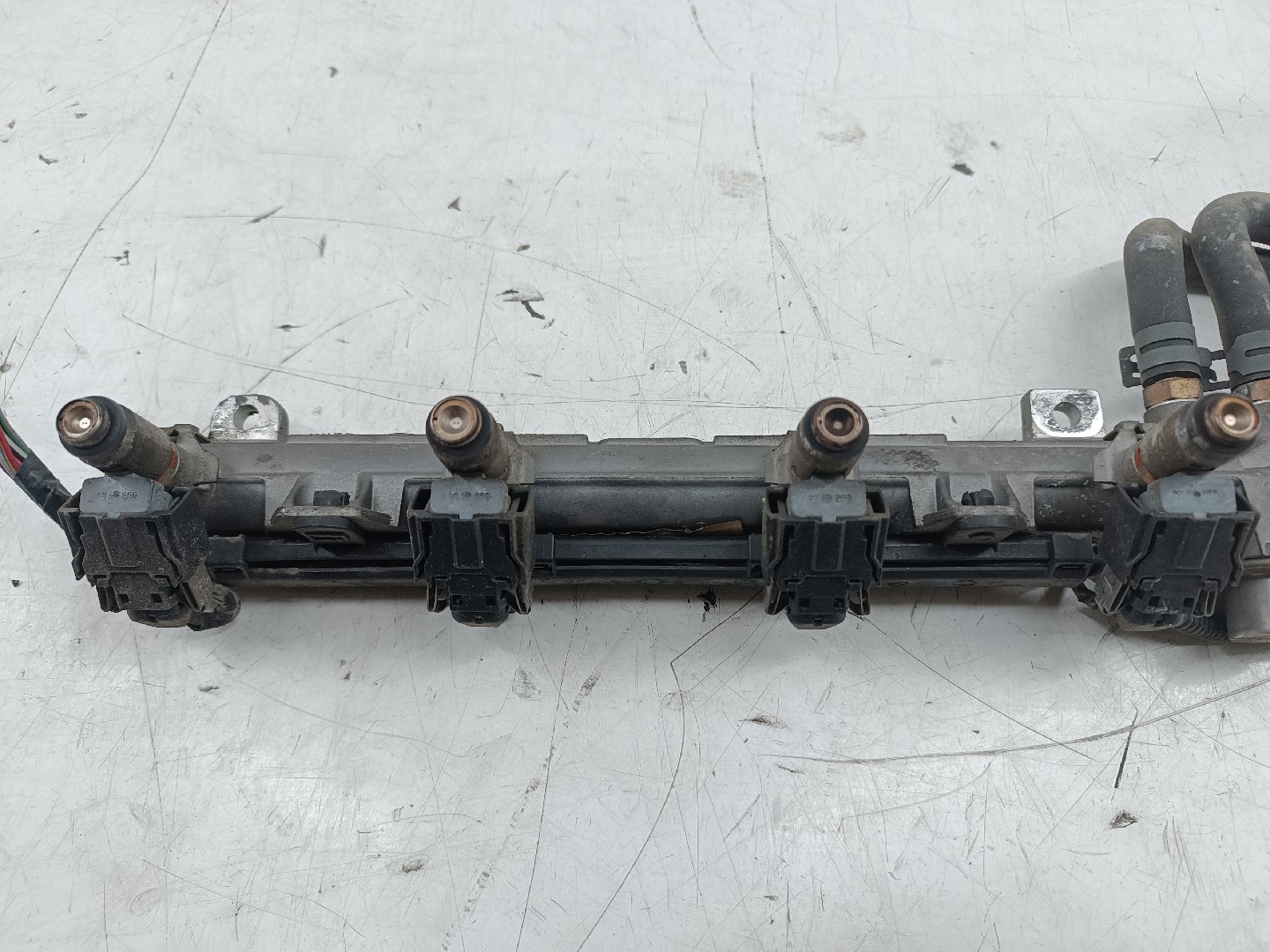 Regua de injeção VOLKSWAGEN POLO (6N1) | 94 - 99 Imagem-4