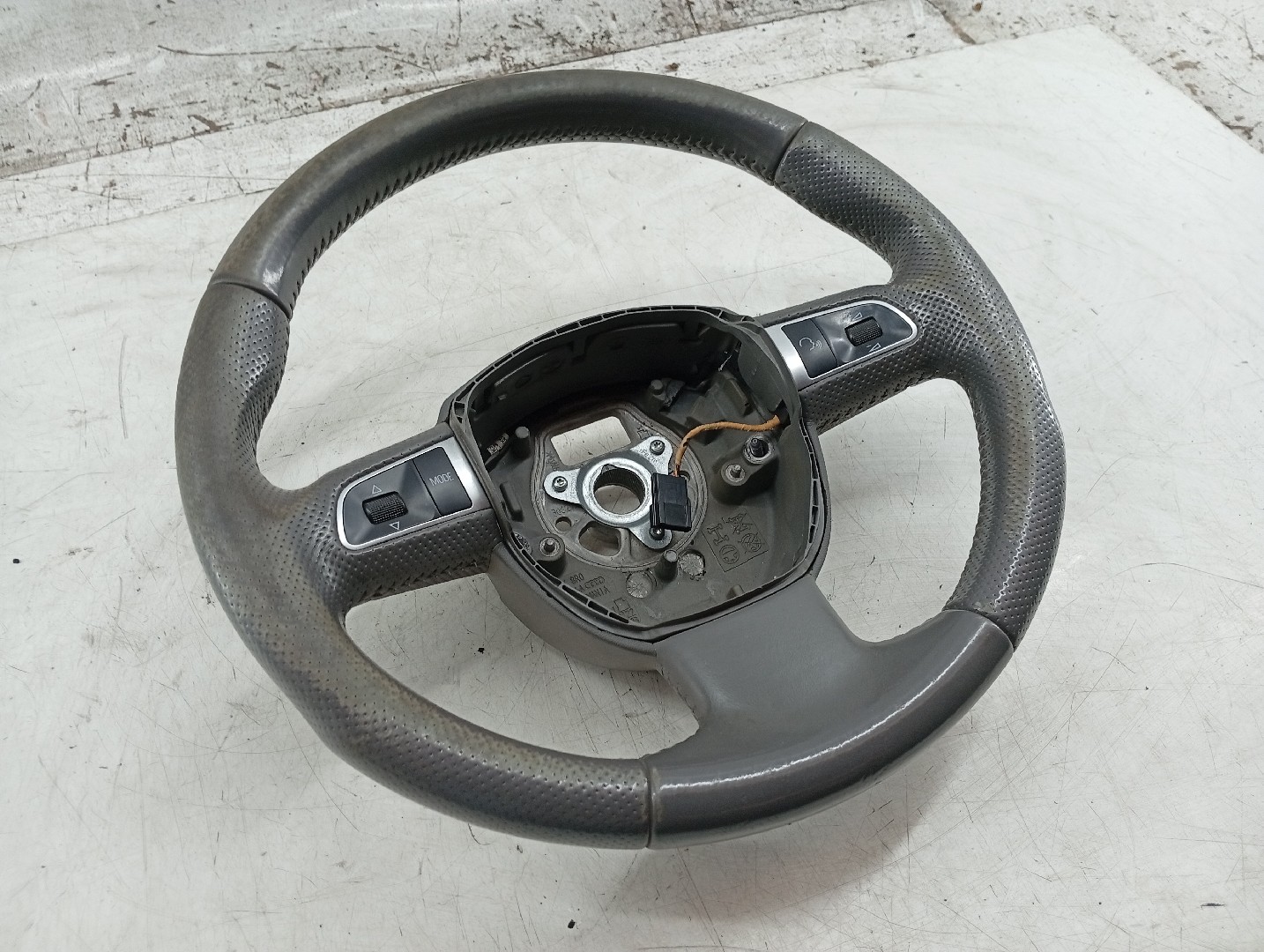 Volante AUDI Q5 (8RB) | 08 - 17 Imagem-1