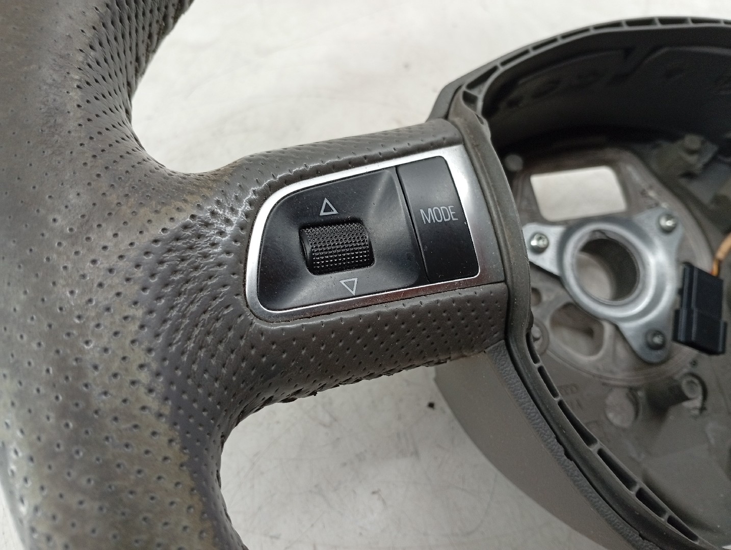 Volante AUDI Q5 (8RB) | 08 - 17 Imagem-3