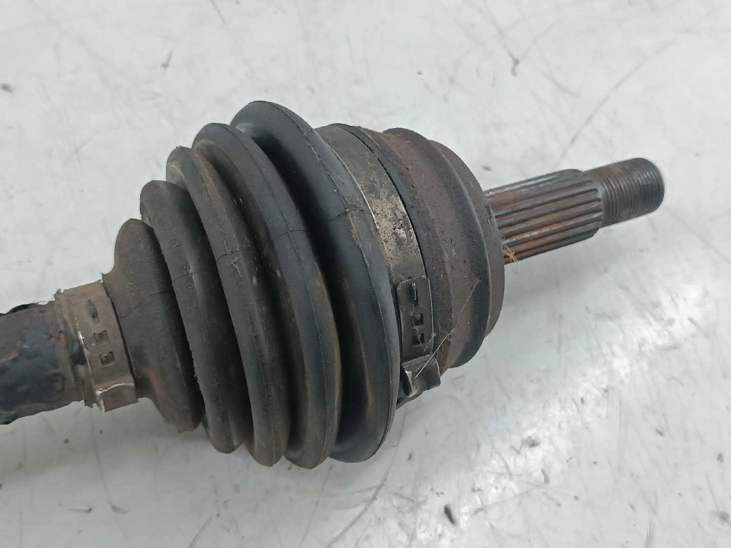 Transmissão frente esquerda VOLKSWAGEN POLO (6N1) | 94 - 99 Imagem-1