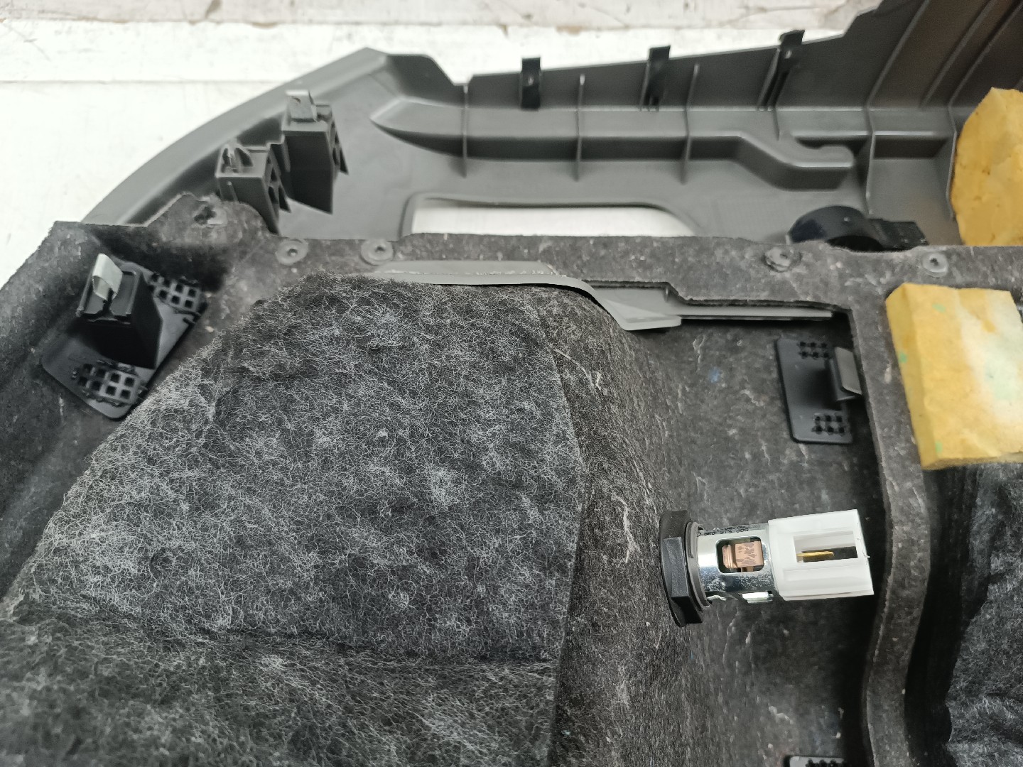 Acabamento de mala AUDI Q5 (8RB) | 08 - 17 Imagem-3