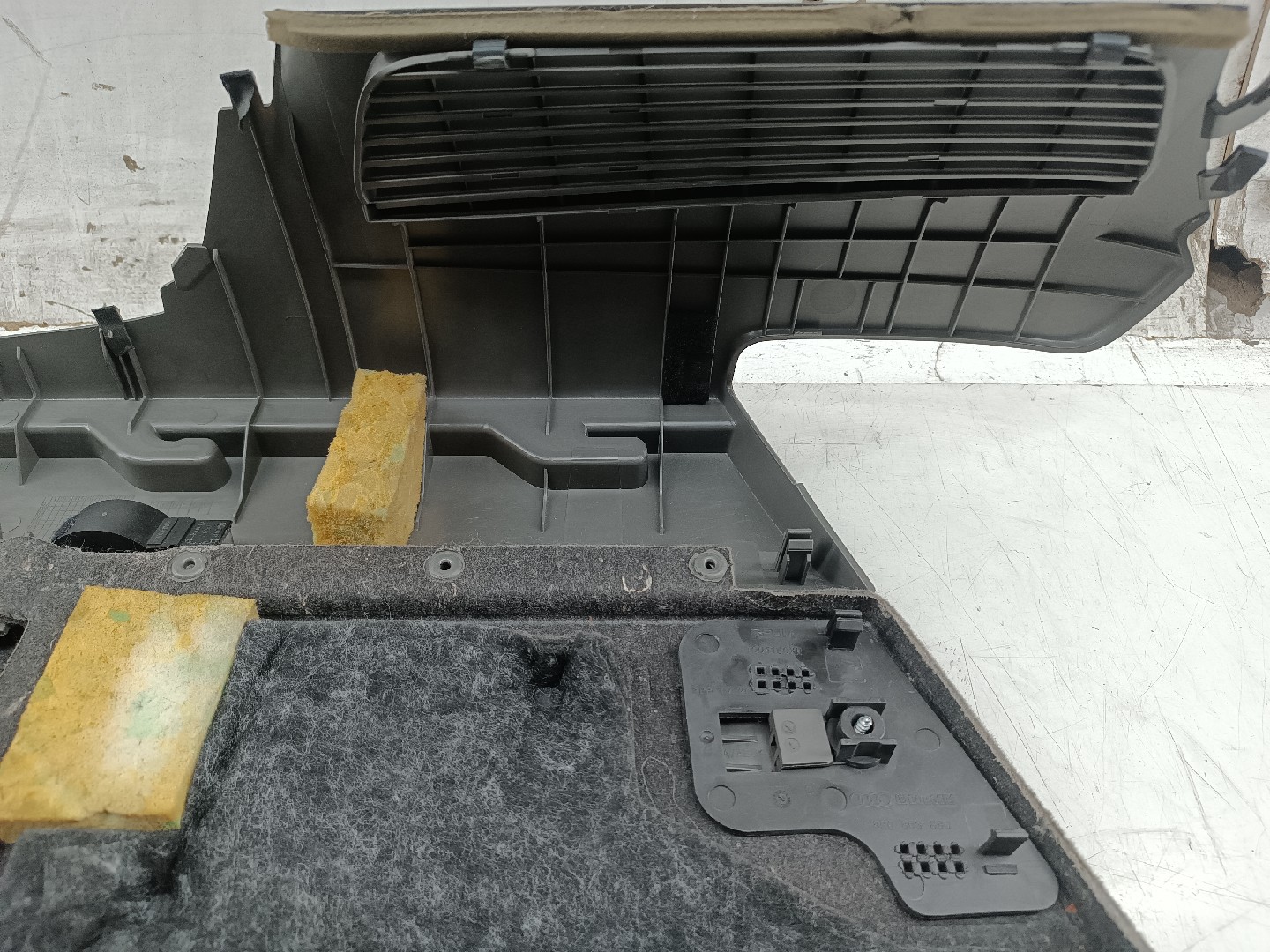 Acabamento de mala AUDI Q5 (8RB) | 08 - 17 Imagem-2