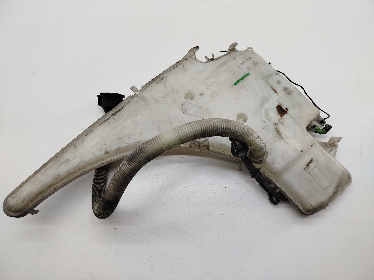 Reservatório de água do limpa para-brisas BMW 1 (E87) | 03 - 13