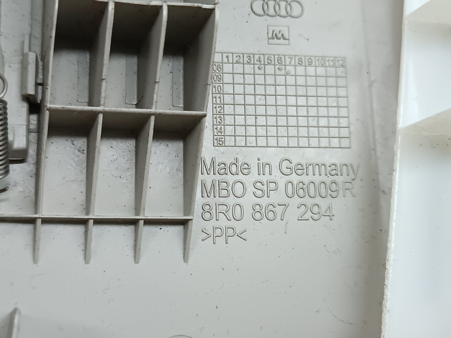 Moldura de pilar B AUDI Q5 (8RB) | 08 - 17 Imagem-1