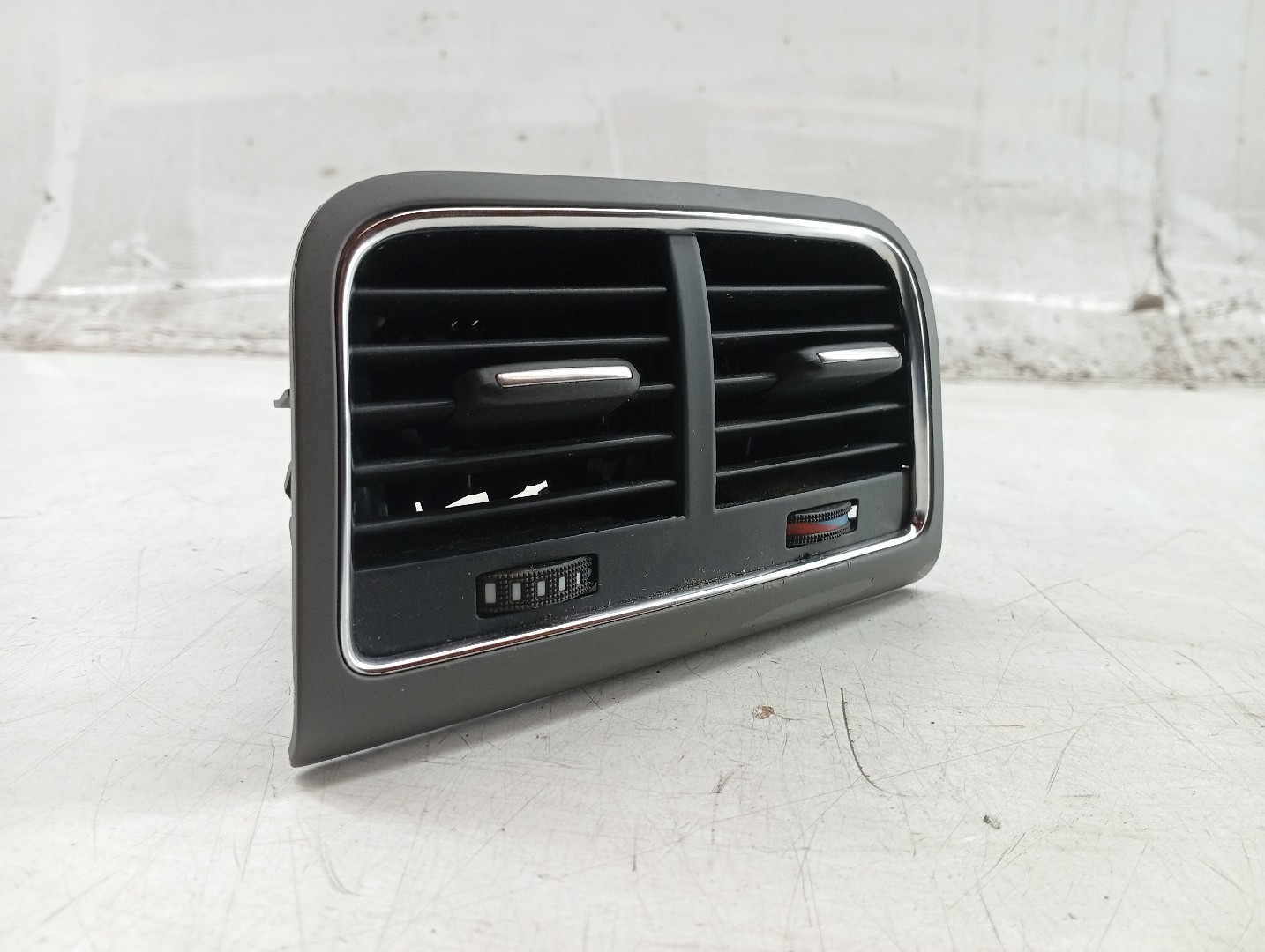 Difusor de ar AUDI Q5 (8RB) | 08 - 17 Imagem-6