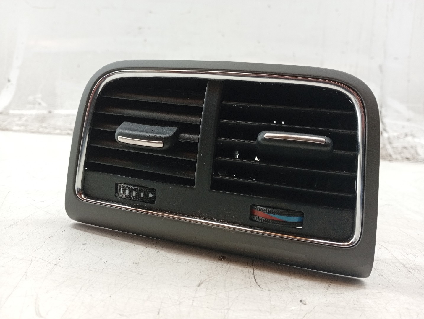 Difusor de ar AUDI Q5 (8RB) | 08 - 17 Imagem-2