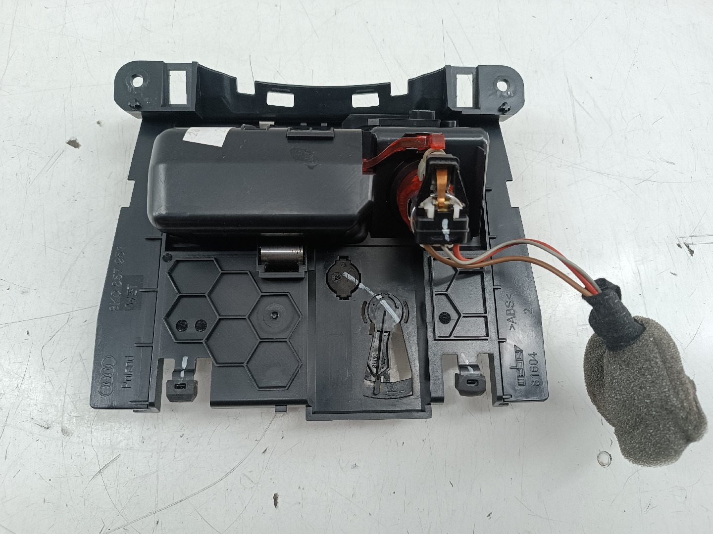 Cinzeiro AUDI Q5 (8RB) | 08 - 17