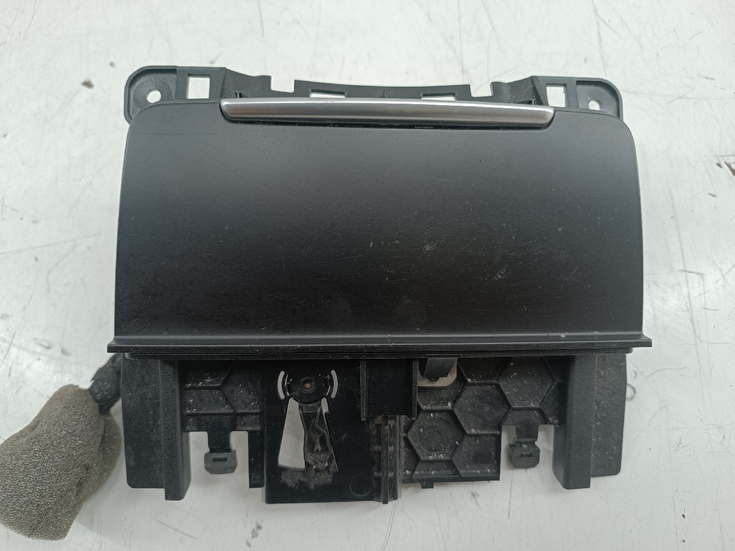 Cinzeiro AUDI Q5 (8RB) | 08 - 17 Imagem-4