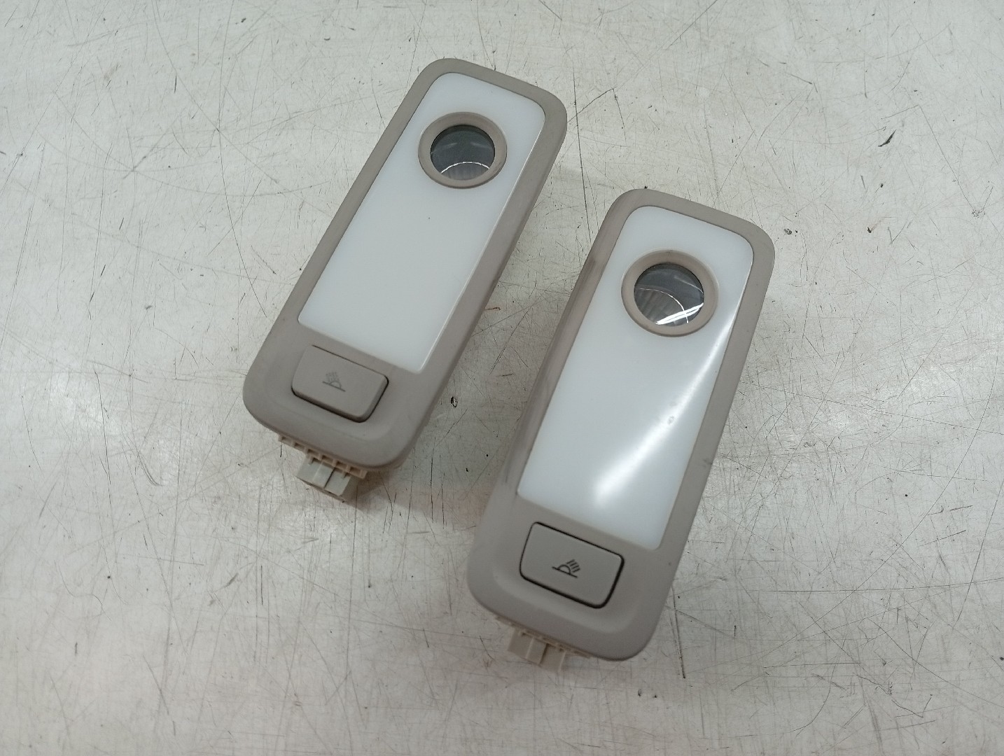 Luz interior AUDI Q5 (8RB) | 08 - 17 Imagem-5