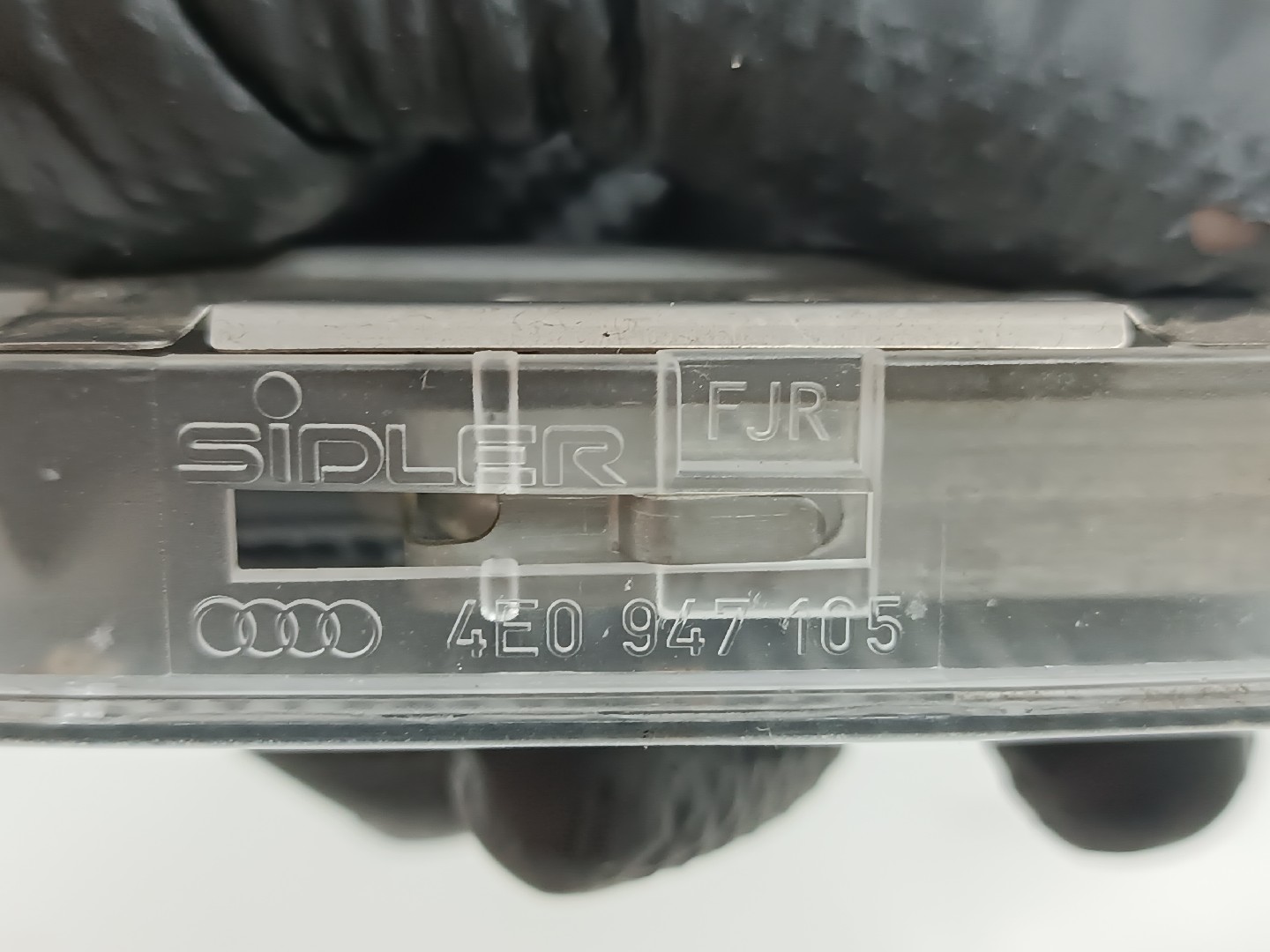 Luz de cortesia AUDI Q5 (8RB) | 08 - 17 Imagem-1