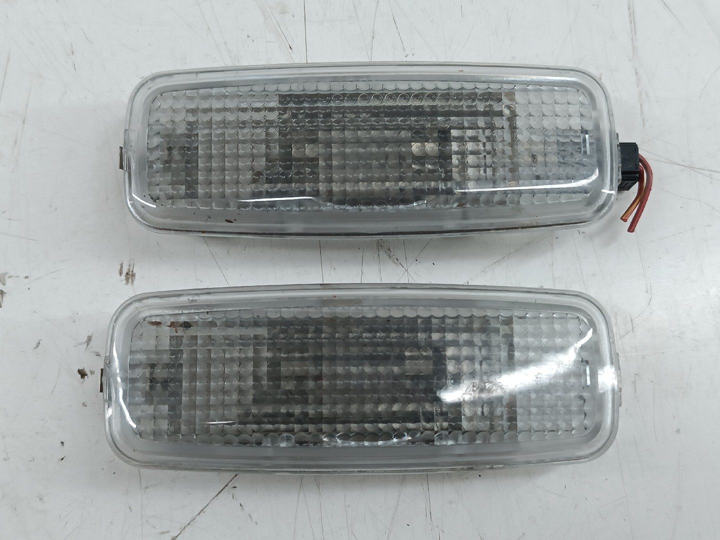 Luz de cortesia AUDI Q5 (8RB) | 08 - 17 Imagem-2